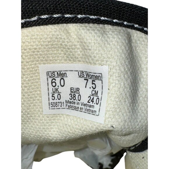 NWOB VANS X SESAME STREET Old Skool Shoes Sneaker 2023 UNISEX 7.5WOMEN/6 MEN - Picture 9 of 9